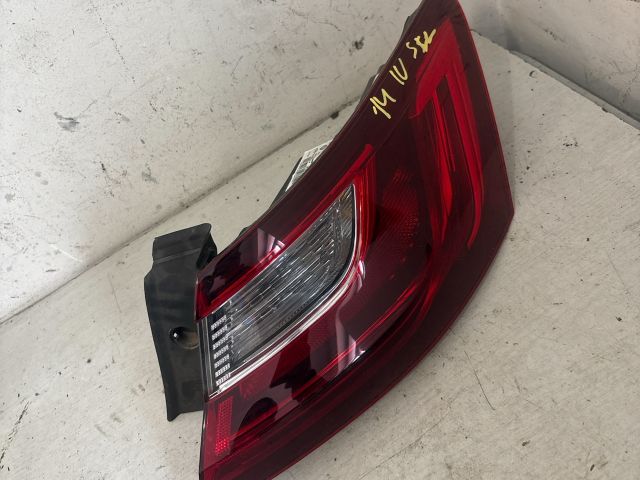 bontott RENAULT MEGANE IV Grandtour Jobb Külső Hátsó Lámpa