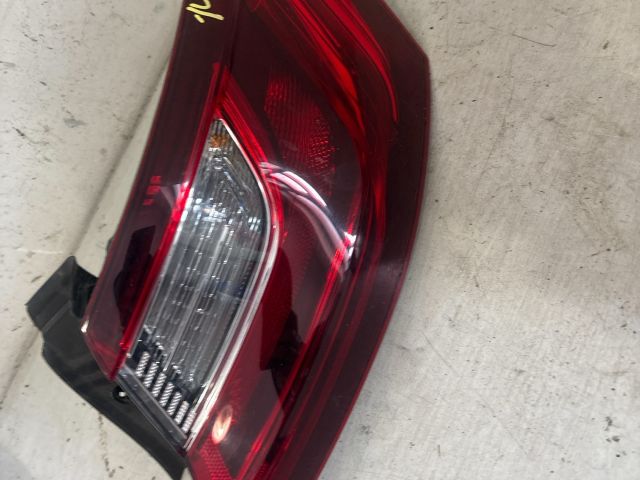 bontott RENAULT MEGANE IV Grandtour Jobb Külső Hátsó Lámpa