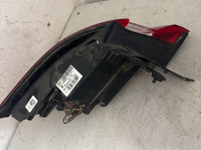 bontott RENAULT MEGANE IV Grandtour Jobb Külső Hátsó Lámpa