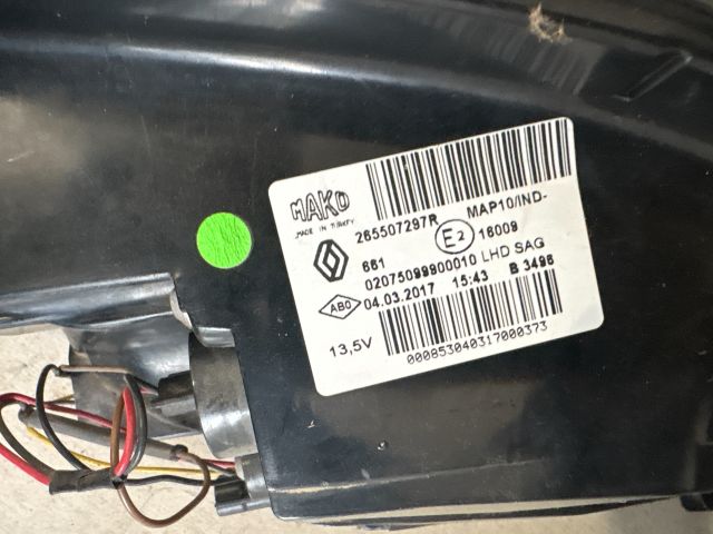 bontott RENAULT MEGANE IV Grandtour Jobb Külső Hátsó Lámpa