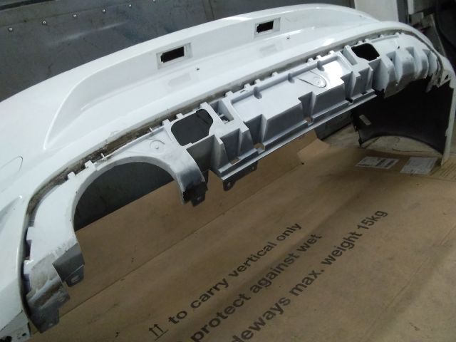 bontott RENAULT MEGANE IV Hátsó Lökhárító (Üresen)