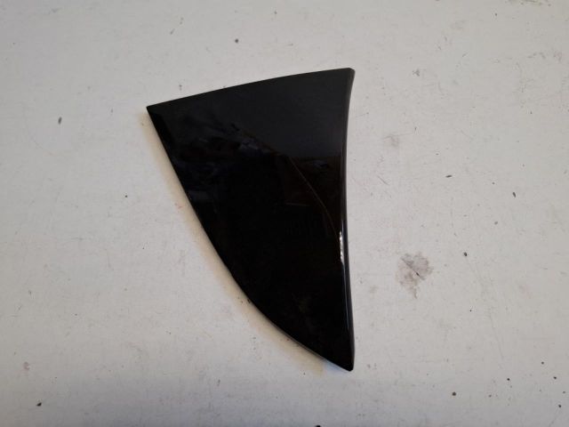 bontott RENAULT MEGANE IV Hátsó Szélvédő Díszléc