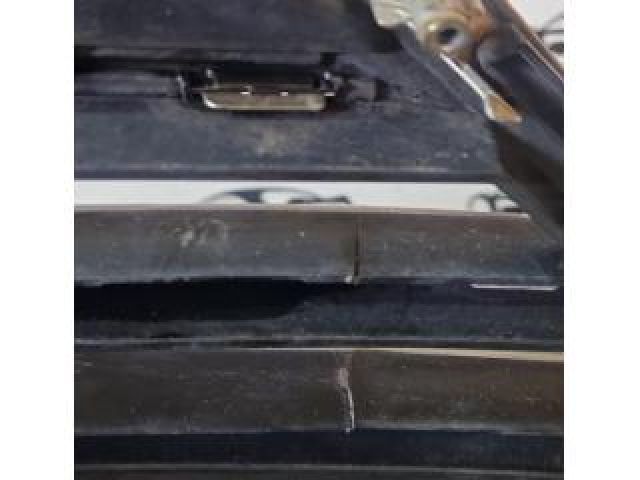 bontott RENAULT MEGANE IV Hűtőrács