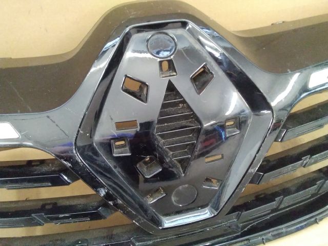 bontott RENAULT MEGANE IV Hűtőrács