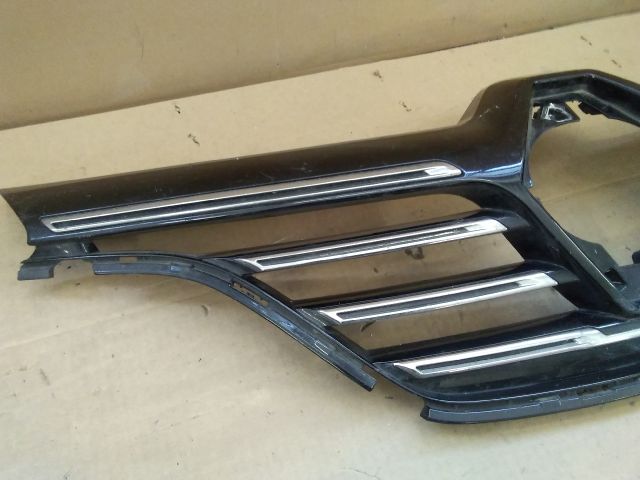 bontott RENAULT MEGANE IV Hűtőrács