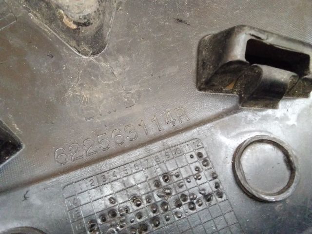 bontott RENAULT MEGANE IV Hűtőrács