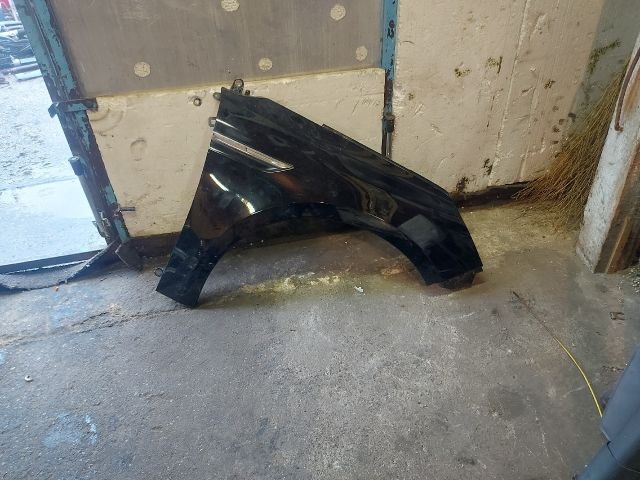 bontott RENAULT MEGANE IV Jobb első Sárvédő