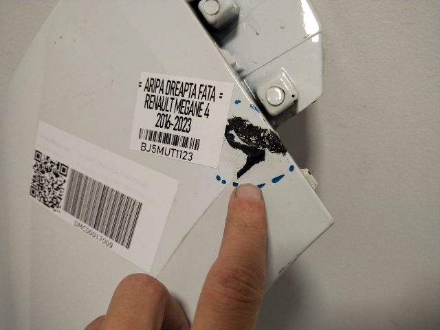 bontott RENAULT MEGANE IV Jobb első Sárvédő