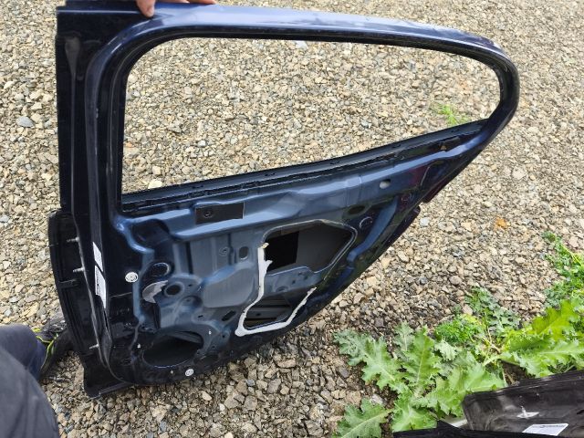 bontott RENAULT MEGANE IV Jobb hátsó Ajtó (Üres lemez)