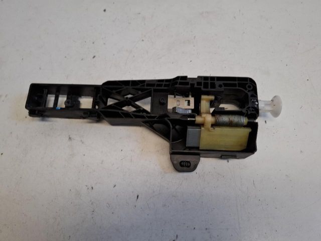 bontott RENAULT MEGANE IV Jobb hátsó Külső Kilincsfészek