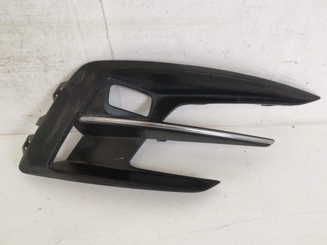 bontott RENAULT MEGANE IV Jobb Ködlámpa Rács