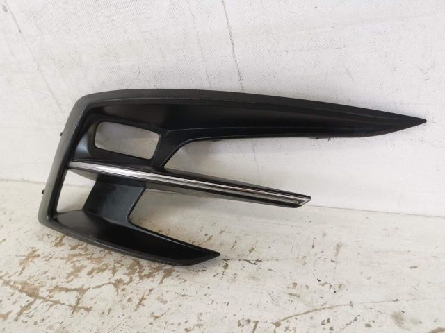 bontott RENAULT MEGANE IV Jobb Ködlámpa Rács