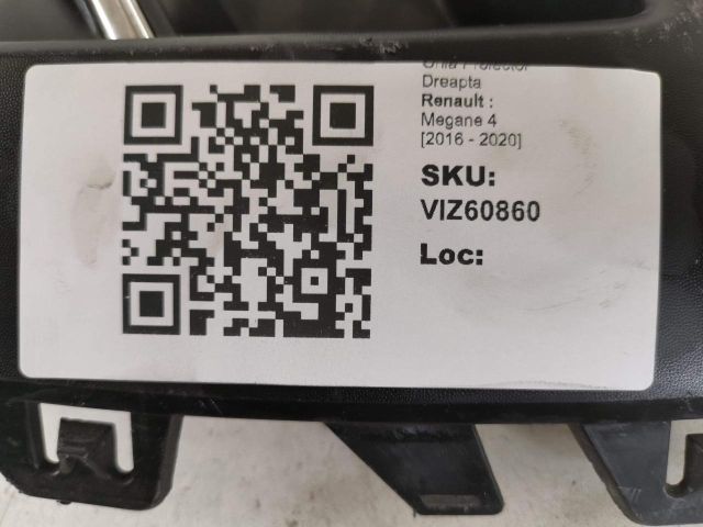 bontott RENAULT MEGANE IV Jobb Ködlámpa Rács