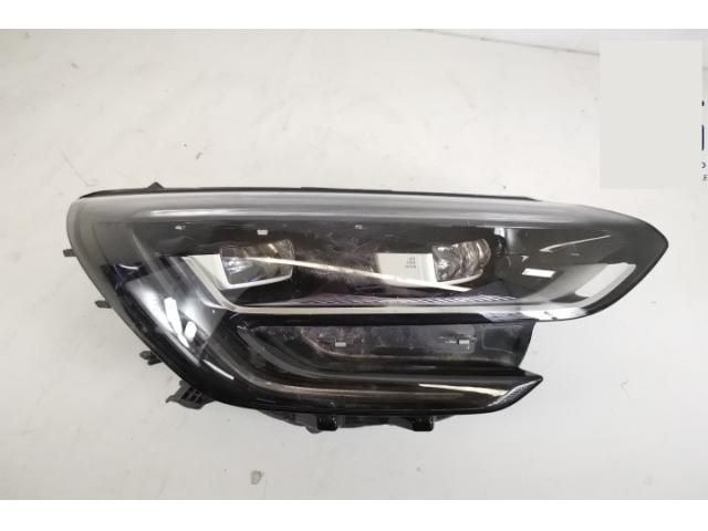 bontott RENAULT MEGANE IV Jobb Ledes Fényszóró