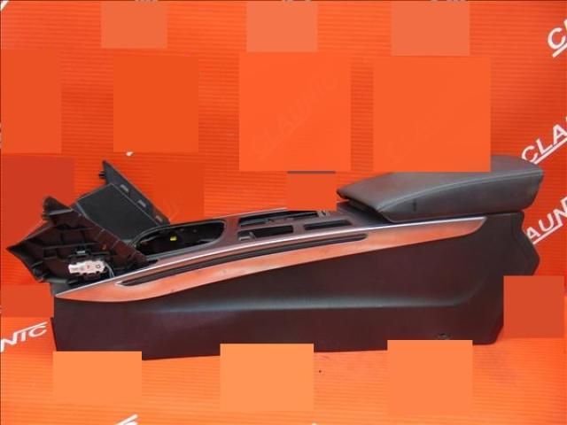 bontott RENAULT MEGANE IV Könyöklő