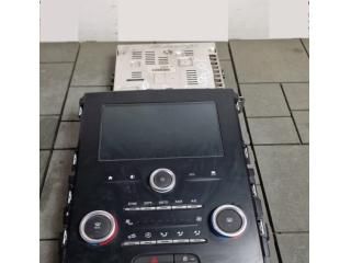 bontott RENAULT MEGANE IV Navigációs Fejegység