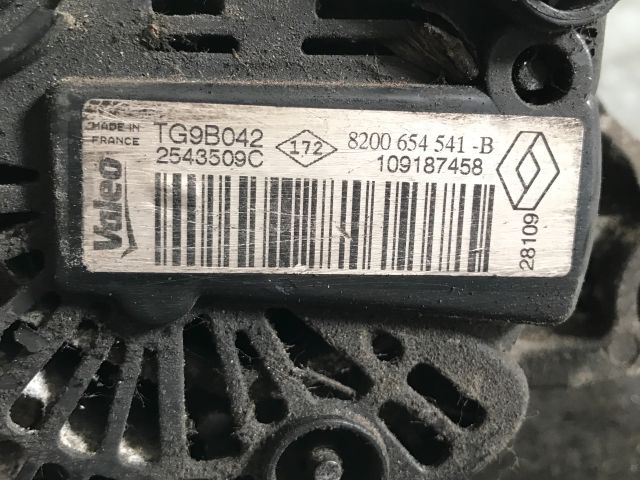 bontott RENAULT MODUS Generátor