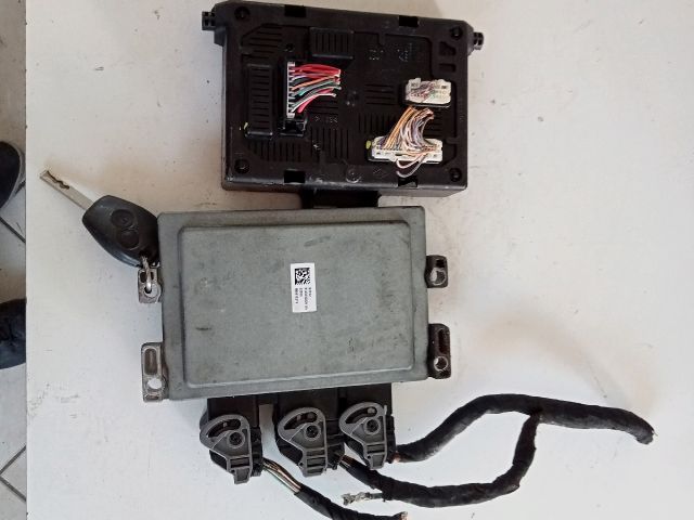 bontott RENAULT MODUS Motorvezérlő