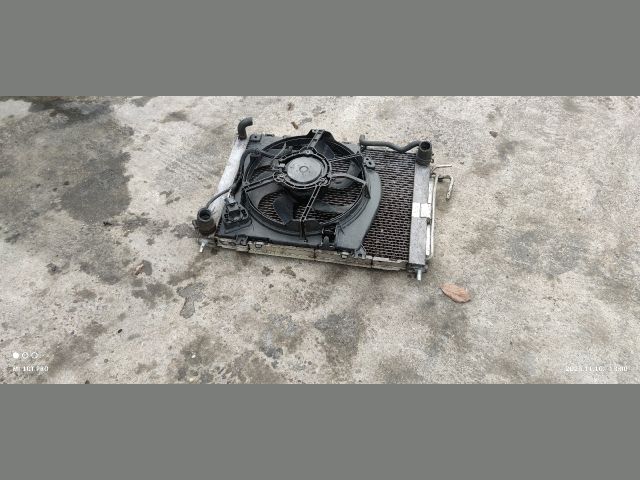 bontott RENAULT MODUS Vízhűtő Radiátor (Klímás)