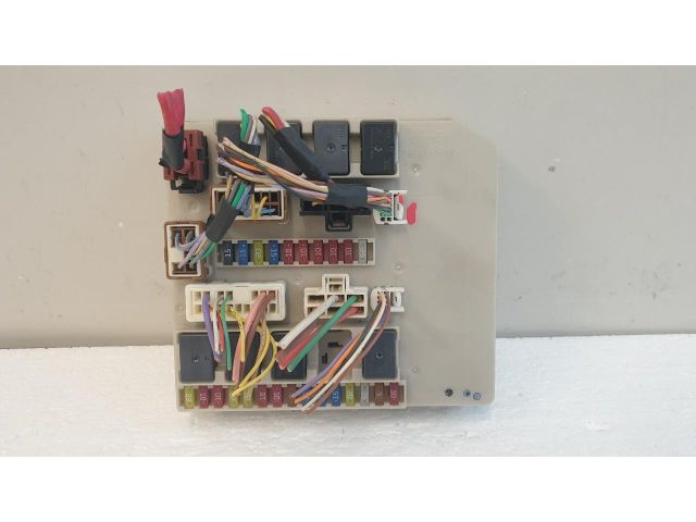 bontott RENAULT MODUS Biztosítéktábla Motortér