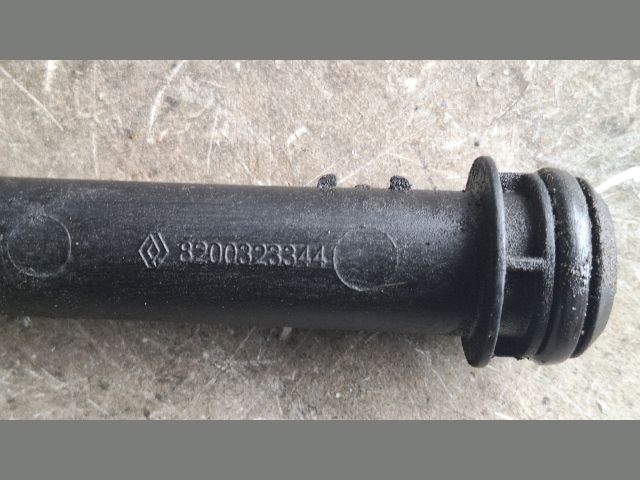 bontott RENAULT MODUS Olaj Beöntő Cső