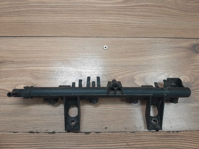 bontott RENAULT MODUS Porlasztó Sor / Híd