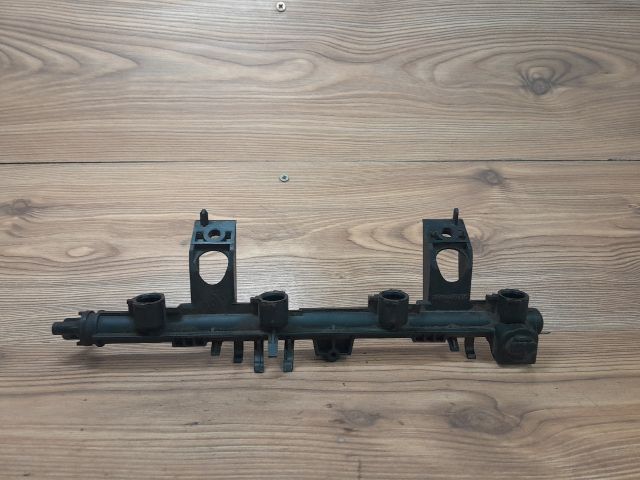 bontott RENAULT MODUS Porlasztó Sor / Híd