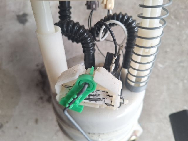 bontott RENAULT MODUS Üzemanyag Szivattyú