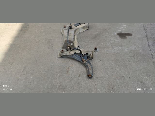 bontott RENAULT MODUS Első Bölcső