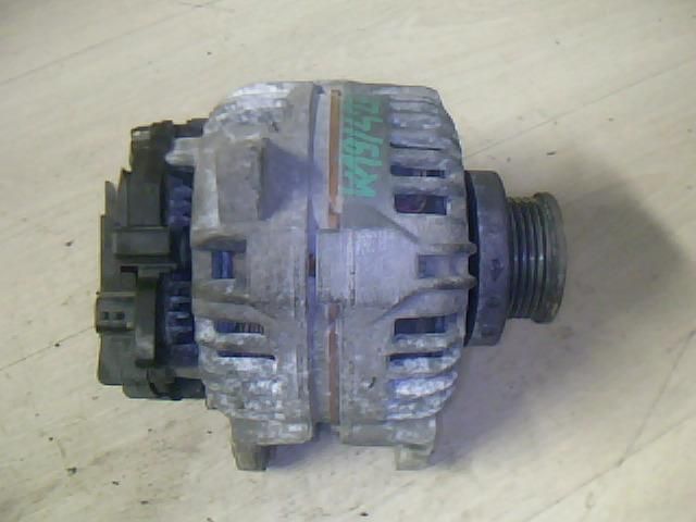 bontott RENAULT MODUS Generátor