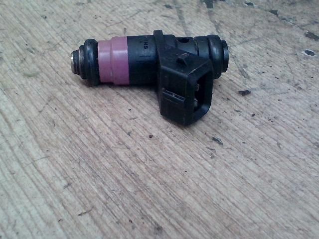 bontott RENAULT MODUS Porlasztó (1 db)