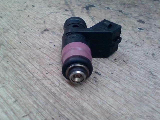 bontott RENAULT MODUS Porlasztó (1 db)