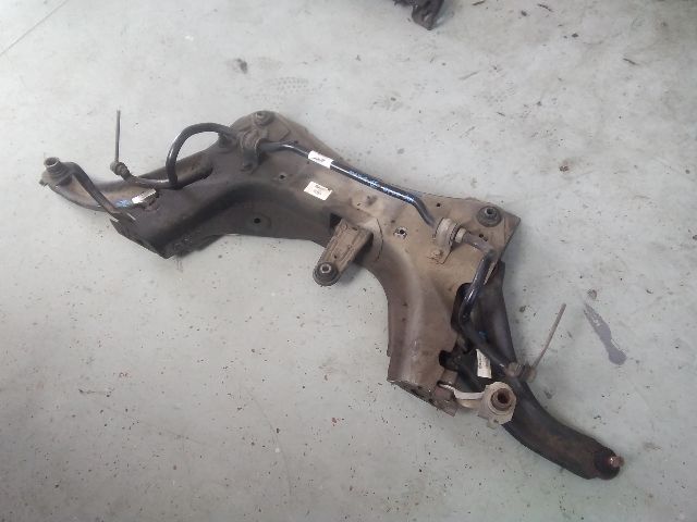 bontott RENAULT MODUS Első Bölcső