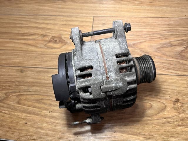 bontott RENAULT MODUS Generátor