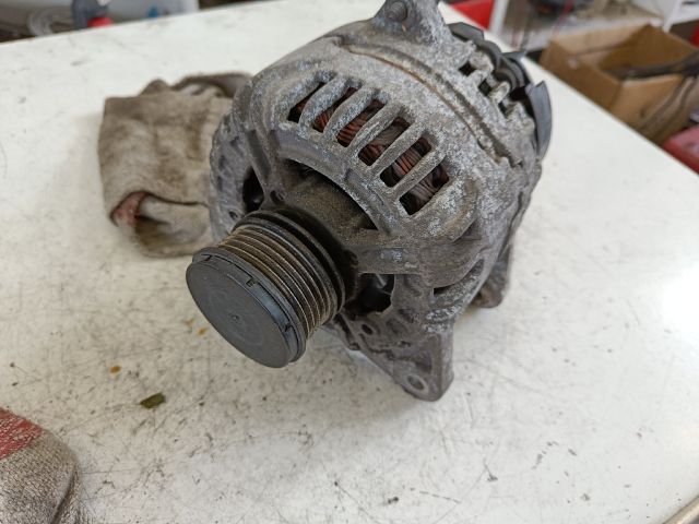 bontott RENAULT MODUS Generátor