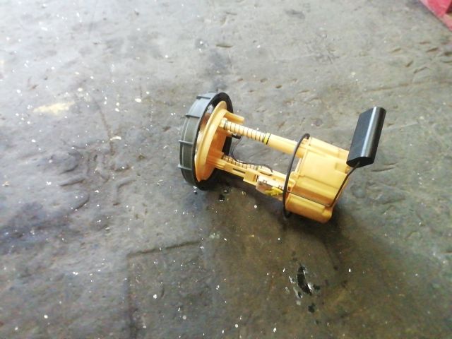 bontott RENAULT MODUS Üzemanyagszint Jeladó