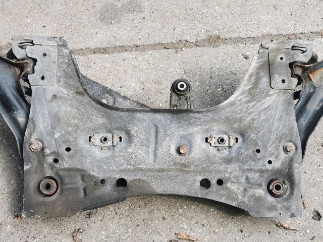 bontott RENAULT MODUS Első Bölcső