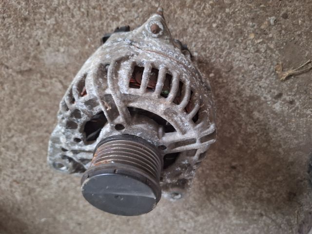 bontott RENAULT MODUS Generátor