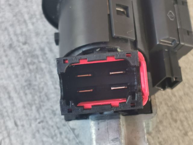 bontott RENAULT MODUS Gyújtáskapcsoló Házzal