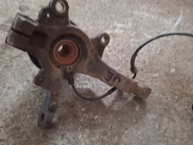 bontott RENAULT MODUS Jobb első Csonkállvány Kerékaggyal