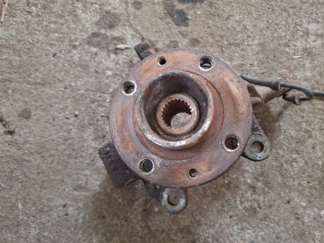 bontott RENAULT MODUS Jobb első Csonkállvány Kerékaggyal