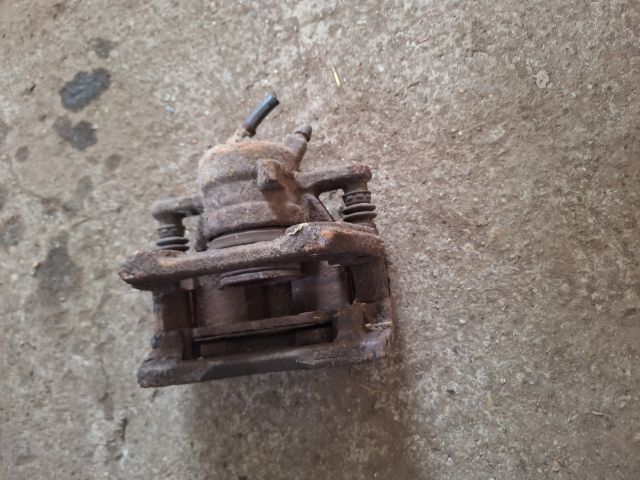 bontott RENAULT MODUS Jobb első Féknyereg Munkahengerrel