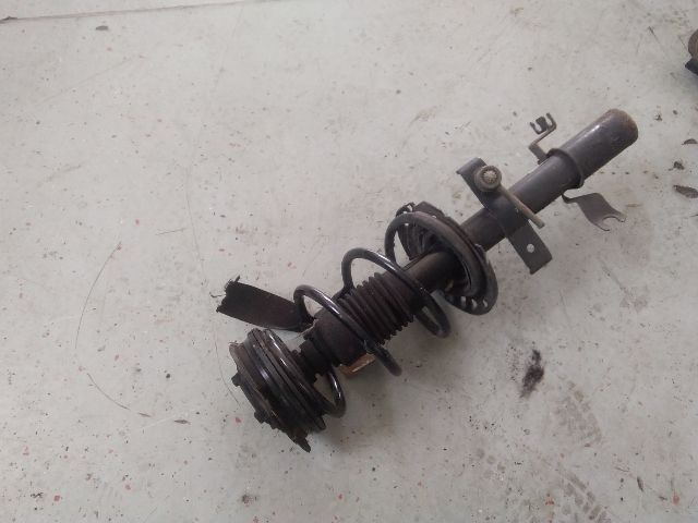 bontott RENAULT MODUS Jobb első Gólyaláb (Lengécsillapító, Rugó)