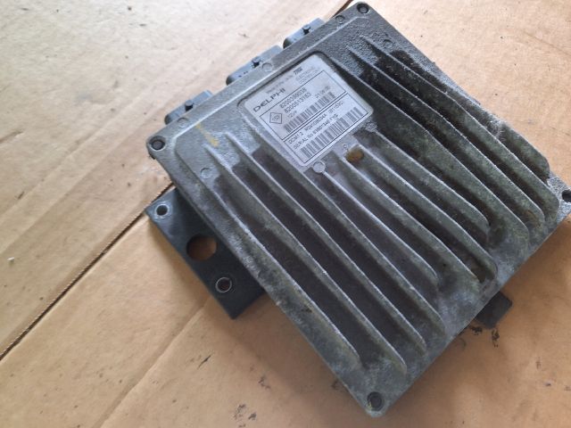 bontott RENAULT MODUS Motorvezérlő