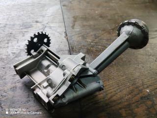 bontott RENAULT MODUS Olajszivattyú