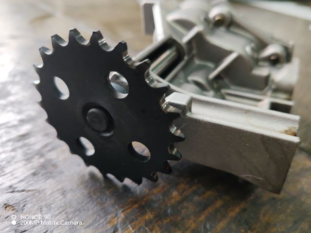 bontott RENAULT MODUS Olajszivattyú