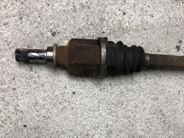 bontott RENAULT MODUS Bal Féltengely