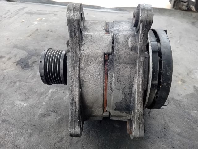 bontott RENAULT MODUS Generátor