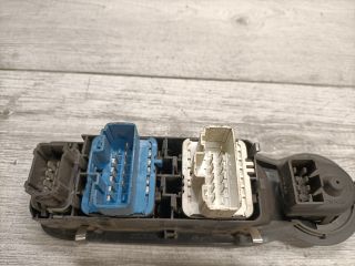 bontott RENAULT MODUS Ablakemelő és Tükör Kapcsoló