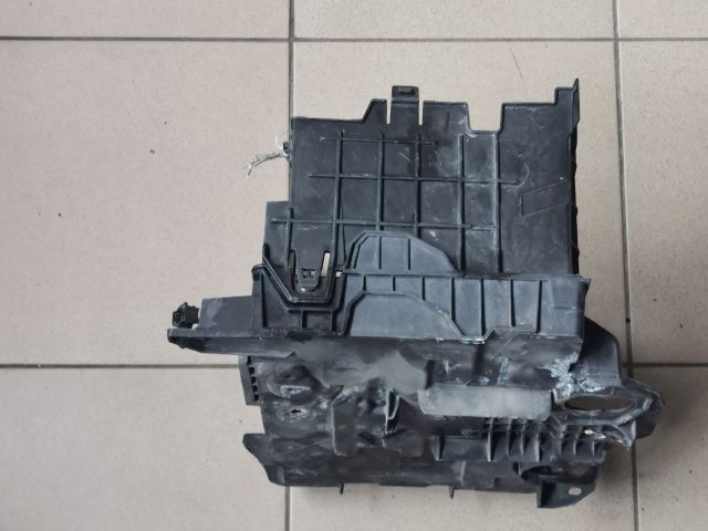 bontott RENAULT MODUS Akkumulátor Tartó